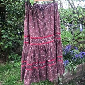 Brown calico floral Gunne Sax skirt